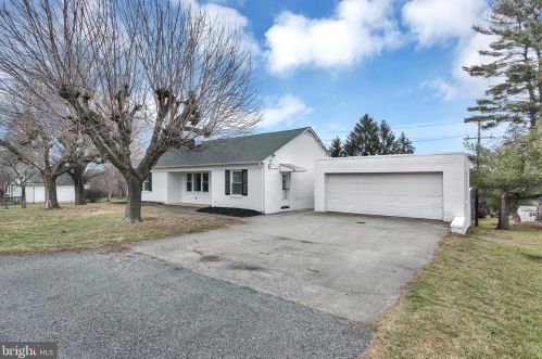 2121 Leonard St, York, PA 17404-5119