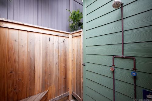 170 Diana St, Encinitas CA  92024-1472 exterior