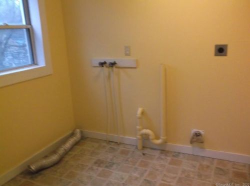 80 Furnace St, Killingly CT  06239-3524 exterior