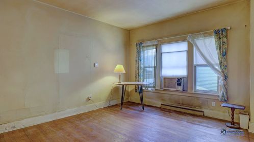 518 Ridgeland Ave, Waukegan, IL 60085-2952