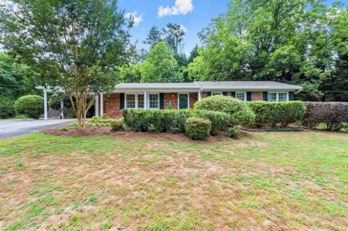 3328 Mercer University Dr, Atlanta GA  30341-5634 exterior