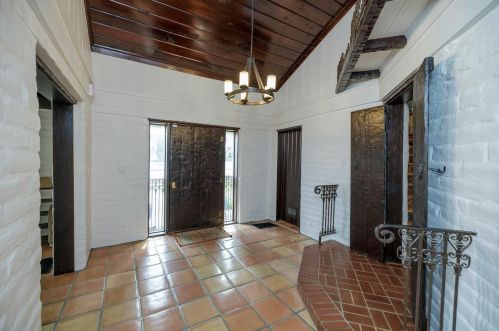 1267 Canal Dr, Turlock CA  95380-4159 exterior