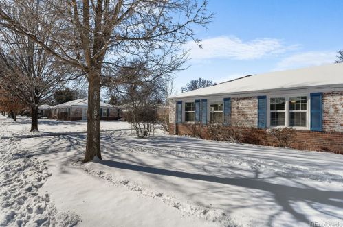 1267 Locust St, Denver CO 80207-2845 exterior