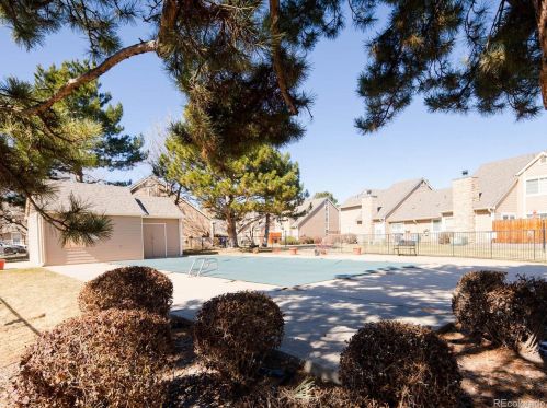 13282 Asbury Dr, Aurora CO  80014-4302 exterior