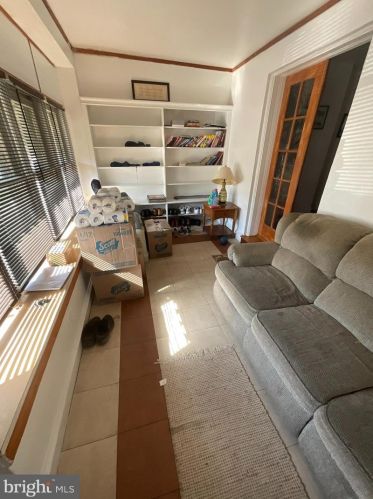 7030 Jackson St, Philadelphia PA  19135-1808 exterior