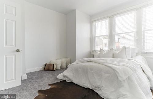 6225 Delancey St, Philadelphia PA 19143-1019 exterior