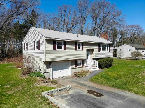 43 Bedard Ave, Derry, NH 03038-4214