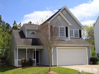 8 Birkdale Ct, Durham, NC 27713-8154