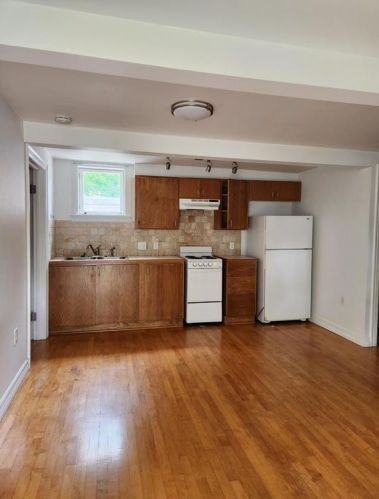 206 34th St, Austin, TX 78705-1605