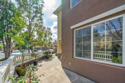 1906 Timberwood, Irvine CA  92620-0286 exterior