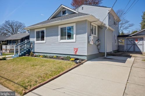 137 Nicholson Rd, Camden, NJ 08106-1051