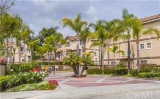 13969 Lemoli Ave, Hawthorne, CA 90250-8851
