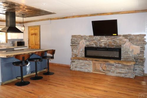 11 Macnaughton Rd, Pueblo, CO 81001-1762