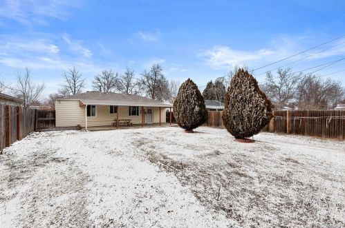 1936 Joliet St, Denver CO  80010-2466 exterior