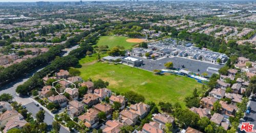 47 Del Carlo, Irvine CA  92606-8824 exterior