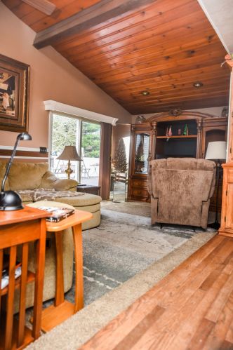 8342 Main St, Nelson IL  61021-9406 exterior