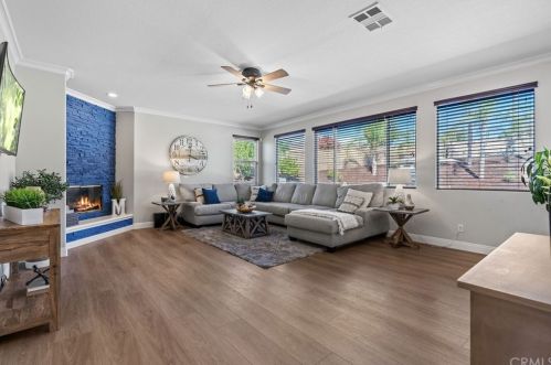 17426 Half Moon Ct, Riverside CA  92503-7055 exterior