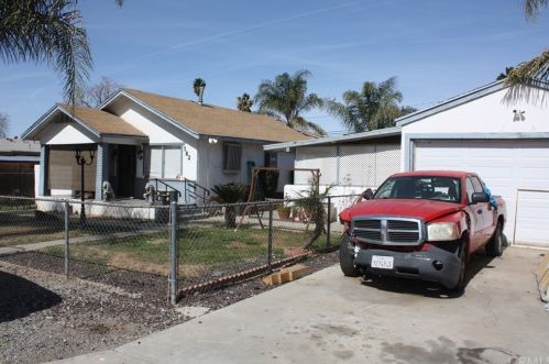 1829 Marlborough Ave, Riverside CA  92507-2063 exterior