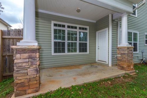 607 Federal Ter, Atlanta GA  30315-4413 exterior