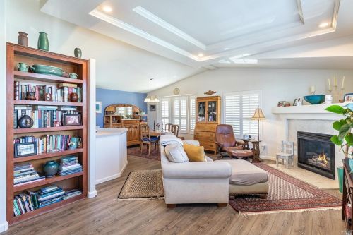 6741 Redwood Ave, Sebastopol, CA 95472-4514