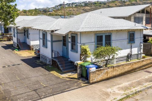 1346 10 Ave, Honolulu HI  96816-2908 exterior