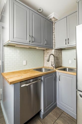 1657 Charles Ave, Saint Paul MN  55104-2226 exterior