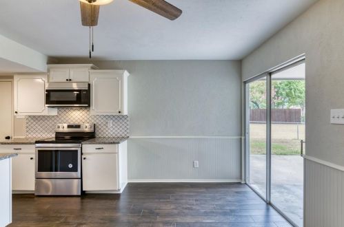 4021 Clemson Dr, Garland TX 75042-5228 exterior