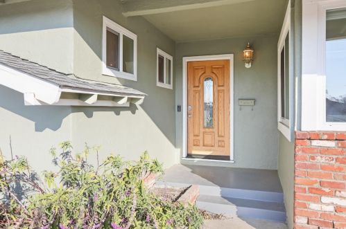 7113 Winlock Ave, Citrus Heights, CA 95621-3757