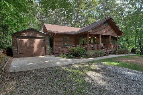 596 Pinnacle Dr, Clayton, GA 30525-4351