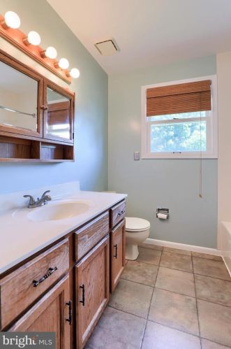 3077 Todd Ln, Lancaster PA  17601-1350 exterior