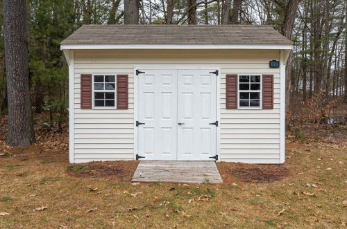 32 Lynne Dr, Hollis, NH 03049-6574