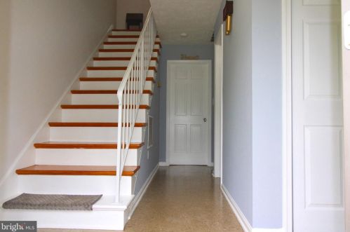 11928 Airlea Dr, Nokesville, VA 20181-2303