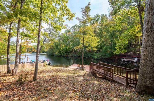 13 Piedmont Ln, Bybee VA  22963-2128 exterior