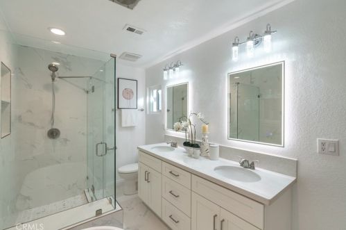 7350 Calle Granada, Anaheim CA  92808-1052 exterior