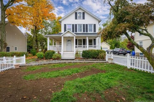 51 Plattsville Ave, Norwalk CT  06851-6138 exterior