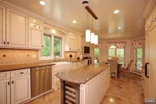 131 Van Bolen Way, Mahwah, NJ 07430-3181