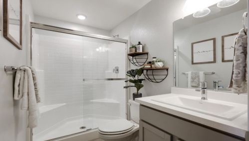 379 Castellana St, Los Banos CA 93635 exterior