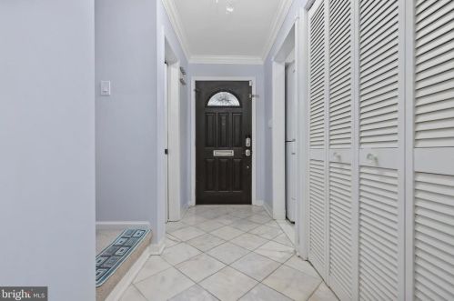 7647 Tiverton Dr, Springfield, VA 22152-2019