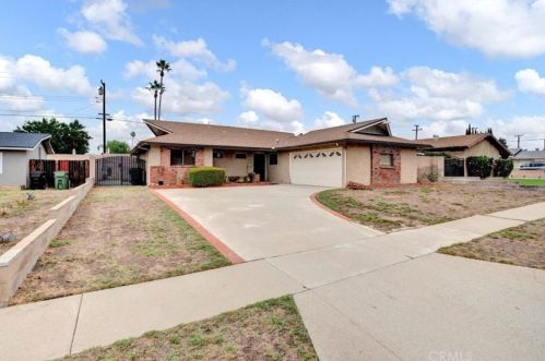 21225 Nubia St, Covina, CA 91724-1423