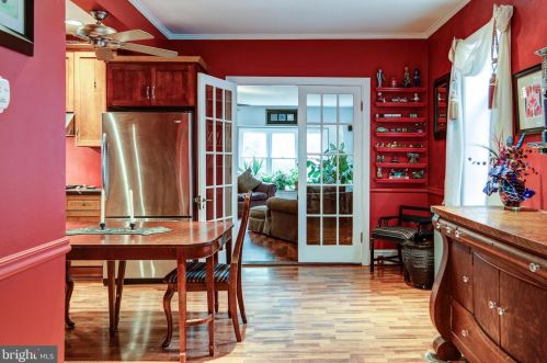 41 Friends Ave, Haddonfield NJ 08033-1500 exterior