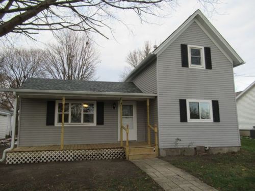 114 1st St, Wyanet, IL 61379-9692