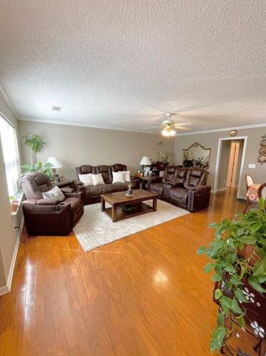 725 Chase Ln, Mcdonough, GA 30253-8653