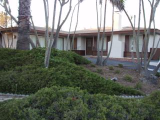 7520 Carlisle Way, Santa Barbara, CA 93117-1942
