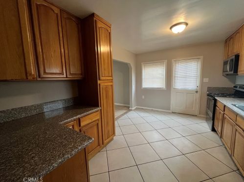 9230 Philbin Ave, Riverside CA  92503-8607 exterior