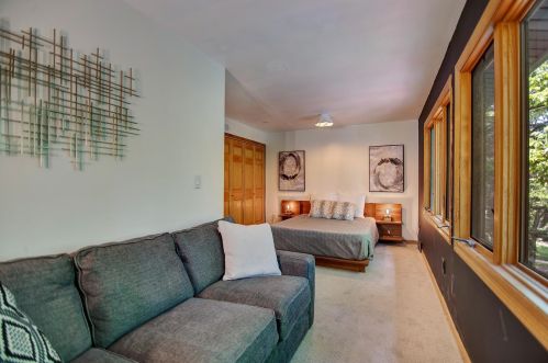1019 Minnehaha Pkwy, Minneapolis MN  55419-1167 exterior