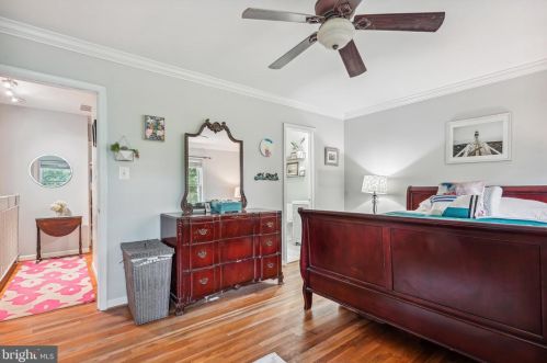 5269 Bradgen Ct, Springfield VA  22151-3524 exterior