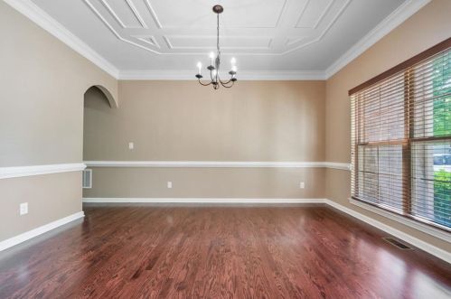 4015 Aster Ct, Suwanee, GA 30024-5519