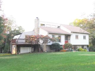 140 Rembrandt Dr, Lancaster, PA 17603-9492