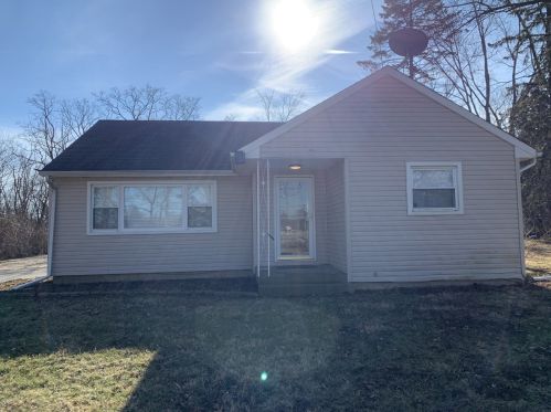 221 75th St, Willowbrook IL  60527-2388 exterior