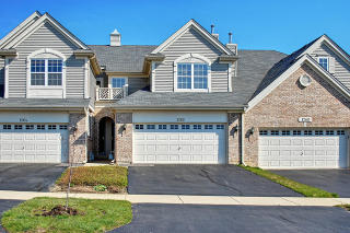 1262 Timberline Dr, Hanover Park, IL 60103-1501